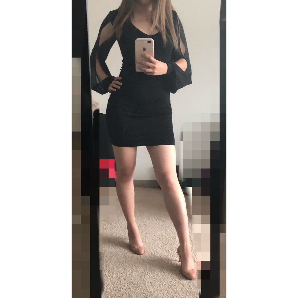 Bebe Bodycon Cocktail Dress w/ Chiffon Sleeves